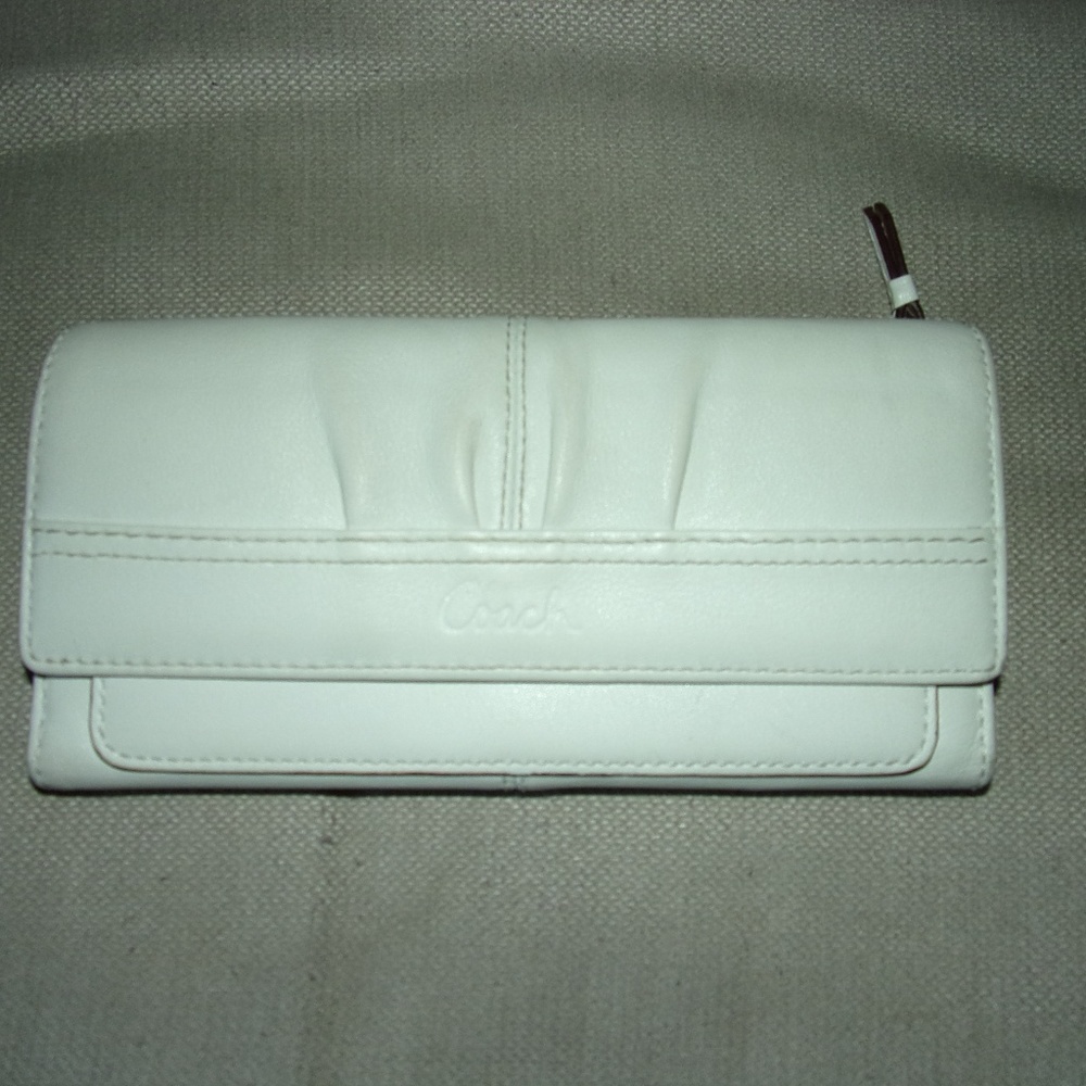 Coach white leather wallet